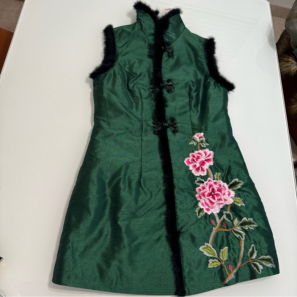 Floral Embroidered Green Vest with Black Trim